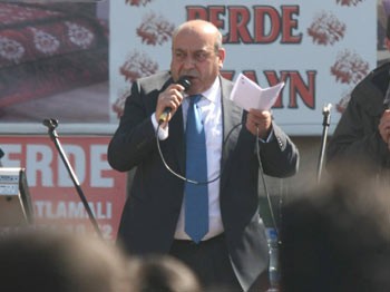 AK Partililer Türk De Kürt De Değildir