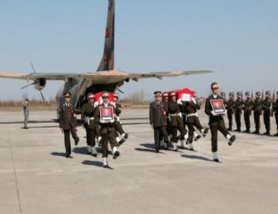 Ordulu Şehitlere Havaalanında Hazin Karşılama