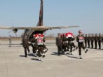 TURAN ÇAKıR - Ordulu Şehitlere Havaalanında Hazin Karşılama