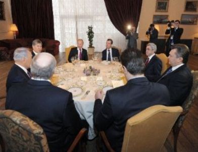 Putin, Medvedev’le Birlikte Eurasec Liderleri İle Görüştü