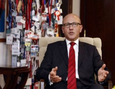 Talat: Rum Tarafını Döve Döve Yola Getirmeliyiz