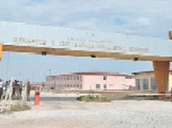 Ziyaretçiler Çırılçıplak Soyuluyor