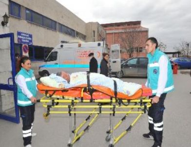 Büyükşehir'den 30 Bin Kişiye Ücretsiz Ambulans Hizmeti