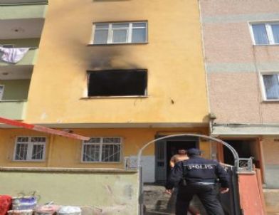 Çakmakla Oyun Evi Yaktı