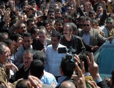 Demirtaş: 'Halk Ferman Dinlemiyor'