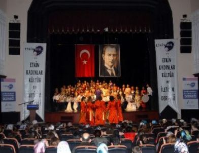 Etkinder, Vanlı Kadınları Unutmadı