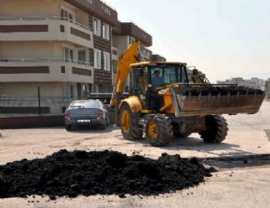 Kocaeli'de, Yol ve Kaldırımlarda Onarma Çalışmaları Başladı