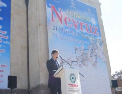 Kültür Bakanı Günay Nevruz Şenliklerine Katıldı