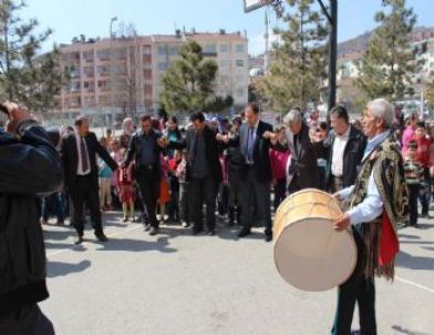 Tosya'da, Nevruz Kutlandı
