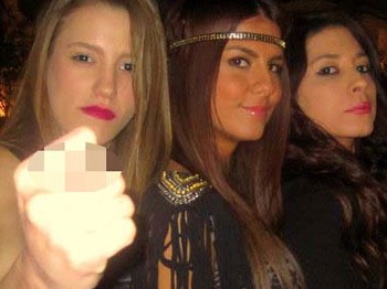 Serenay Sarikaya Dan Sasirtan Hareket Serenay Sarikaya Dan Sasirtan Hareket