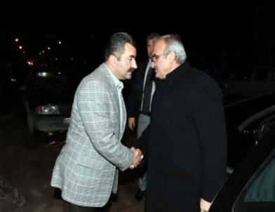 Vali Münir Karaloğlu'ndan İşadamı Veysel Dikici'ye Taziye Ziyareti