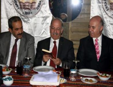 Ankara Sivaslı Dernekler Federasyonu Yemekte Buluştu