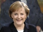 Merkel: İmamları Biz Yetiştireceğiz