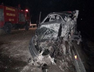 Zonguldak'ta Minibüs İle Kamyon Çarpıştı: 1'i Ağır 4 Yaralı