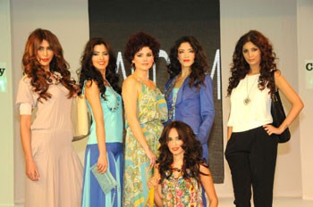 Havalar Gibi Podyumlarda Isınmaya Başladı