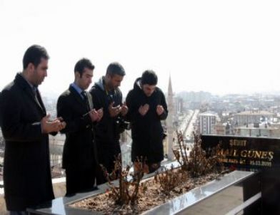 İsmail Güneş Unutulmadı