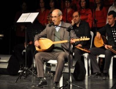 Aşık Veysel, Salihli'de Anıldı