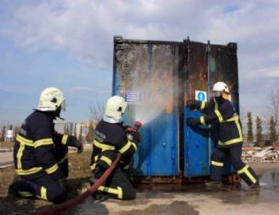 Gönüllü İtfaiyeciler Yangın Tatbikatına Katıldı