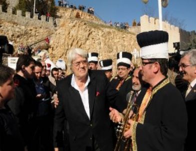 Keçiören'de Yeşilçam Sohbetleri'ne Cüneyt Arkın Konuk Oldu