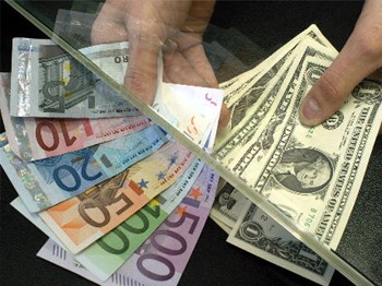 Dolar 1,7860 Liradan, Avro 2,3850 Liradan Güne Başladı