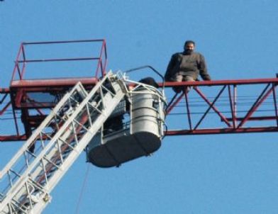 İntihar Girişiminde Bulunan Vatandaşı Sarıgül İkna Etti