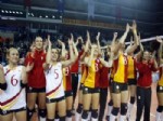 BURHAN FELEK - Galatasaray Büyük Avantaj Elde Etti