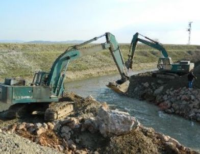 Sağlık Ovası Tahliye Kanalı Açıldı