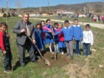 OKULLAR HAYAT OLSUN PROJESİ - Yenişehir Kavaklı Köyü, Öğrenci ve Vatandaşların İşbirliği İle Ağaçlandırıldı