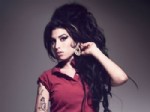 AMY WİNEHOUSE - Amy Winehouse Ailesine Servet Bıraktı