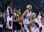 Galatasaray’ı Da Yenen Fenerbahçe Finale Koşuyor