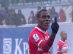 Emenike’ye Sezonu Kapattı