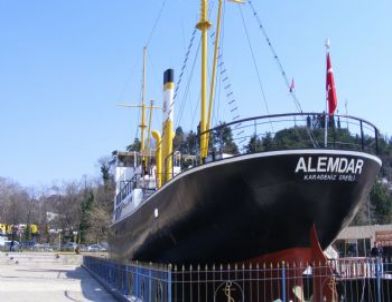 Ereğli’de Alemdar Gemisini 124 Bin Kişi Ziyaret Etti