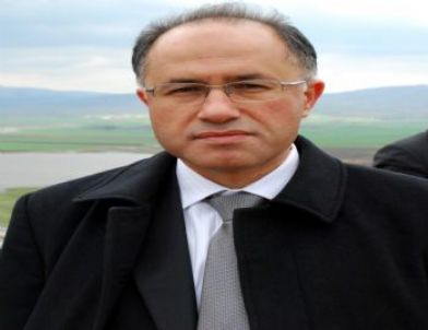 Özel İdaresi Yol Çalışmalarını Önemsiyor