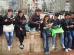 SERDAR BEDII OMAY - Üniversite Öğrencileri Açık Havada Kitap Okudu