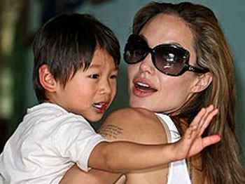 Gerçek Annesi Pax'i Geri İstiyor!