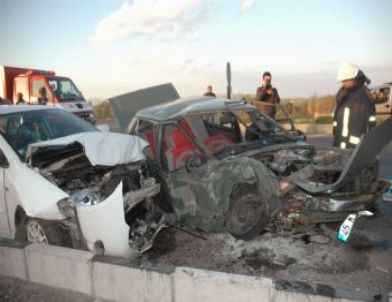 Manisa'da Trafik Kazası: 6 Yaralı