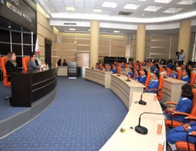 Tütüncü 5,5 Ay İçinde 3 Bin 309 Öğrenci Ağırladı