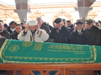 Hidayet Pelit, Osmangazi Mezarlığında  Toprağa Verildi