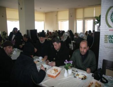 İHH'dan “Yetimlere Dünyanızda Yer Açın” Kampanyası