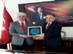NURI BAŞARAN - Odunpazarı Belediye Başkanı Burhan Sakallı İller Bankası Bölge Müdürü Başaran'ı Ziyaret Etti