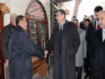 RAMAZAN SEÇILMIŞ - Vali Güvenç Çarşı Esnafını Gezdi