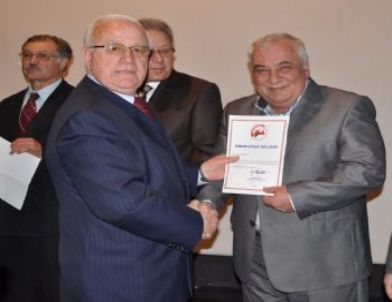 Bayşad'dan Türkçe Konferansı