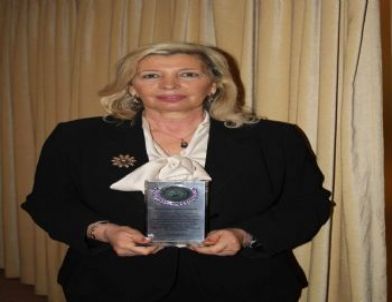 Engelleri Aşan Kadın Ödülü Toygar’a