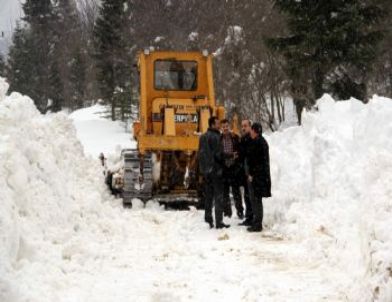 Batı Karadeniz'de Kar Esareti Sürüyor