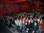MELDA ONUR - CHP İstanbul Milletvekili Melda Onur, Salihli'de Konferansa Katıldı