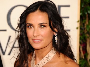 Demi Moore terapiden döndü