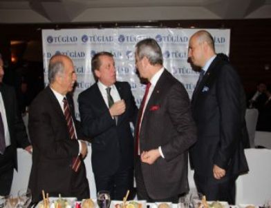 Yunanistan sıkıntıdan kurtulmalı