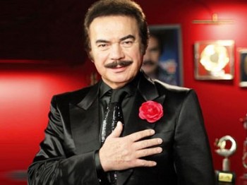 Orhan Gencebay Sahnede Para Basacak