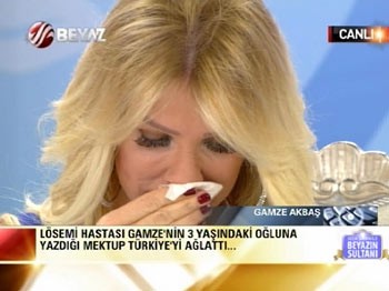 Seda Sayan'ı Gözyaşlarına Boğan Olay