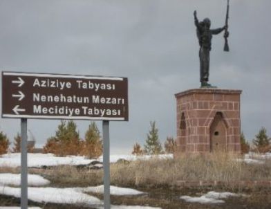 Hırsızlar Nene Hatun'un Kabri Başındaki Anıt Rölyefi Çaldı
